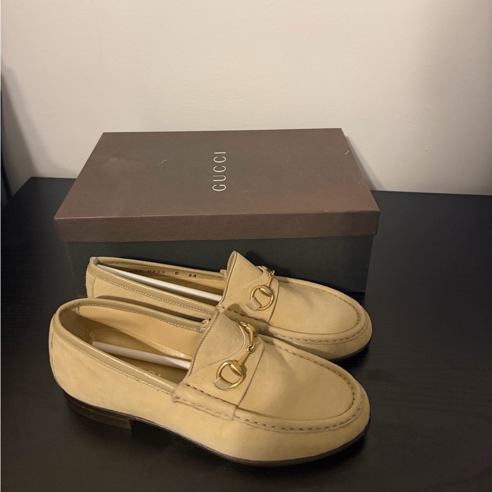Gucci Beige Leather Horsebit Moccasin Loafers